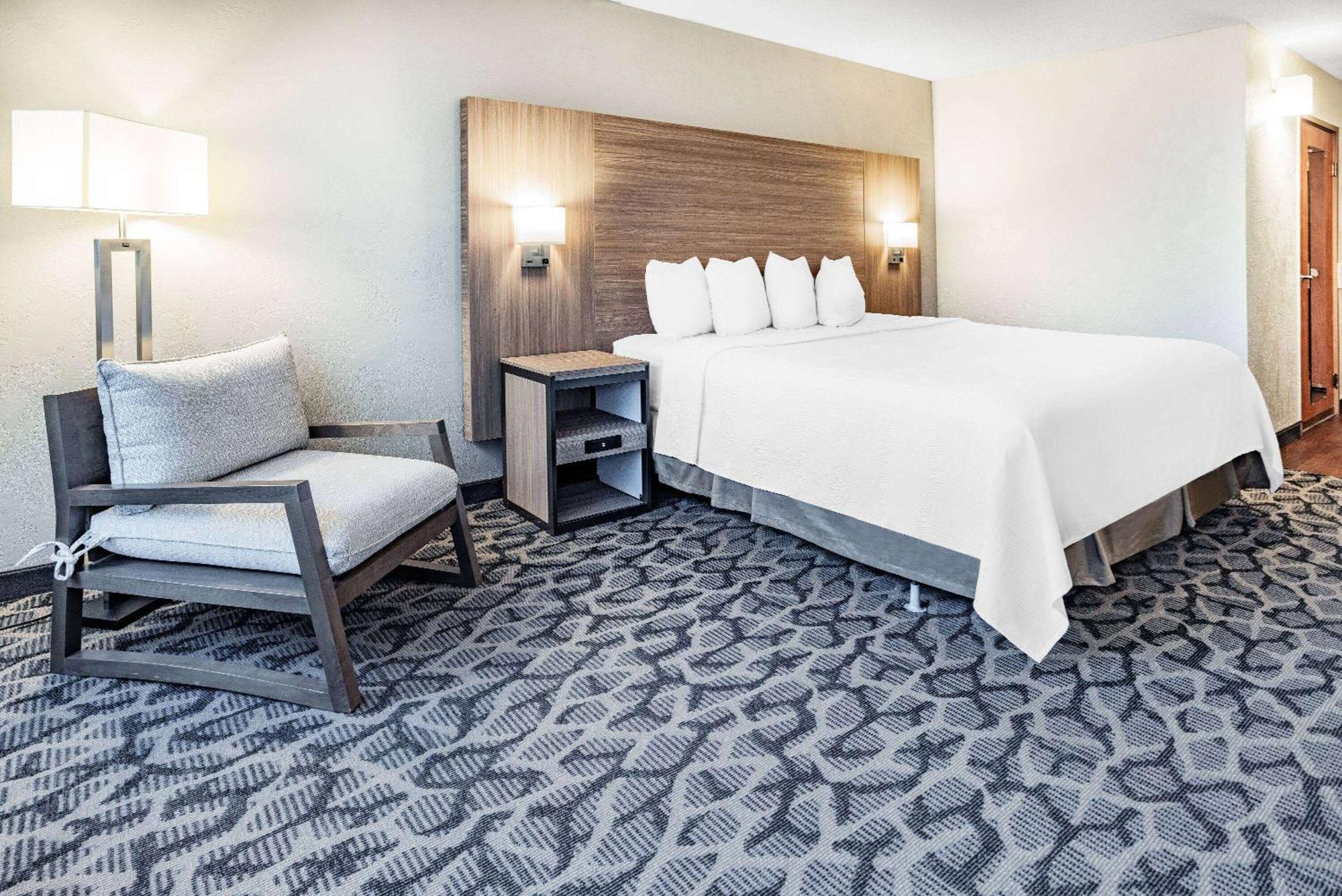 Ramada By Wyndham West Atlantic City Egg Harbor Township Εξωτερικό φωτογραφία