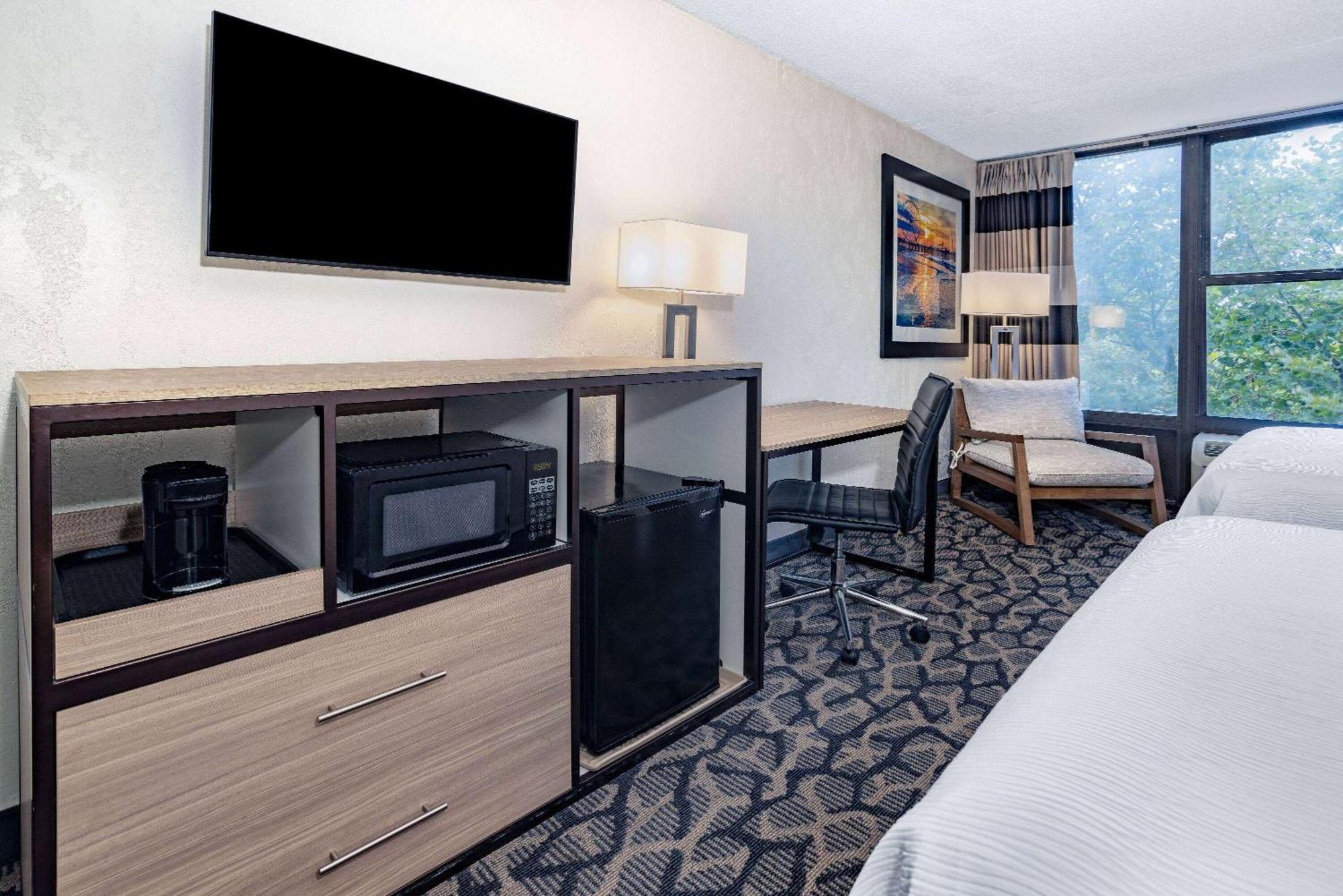 Ramada By Wyndham West Atlantic City Egg Harbor Township Εξωτερικό φωτογραφία
